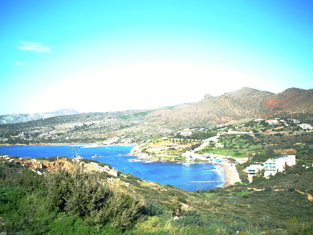 Sounion: lookin down at the cove